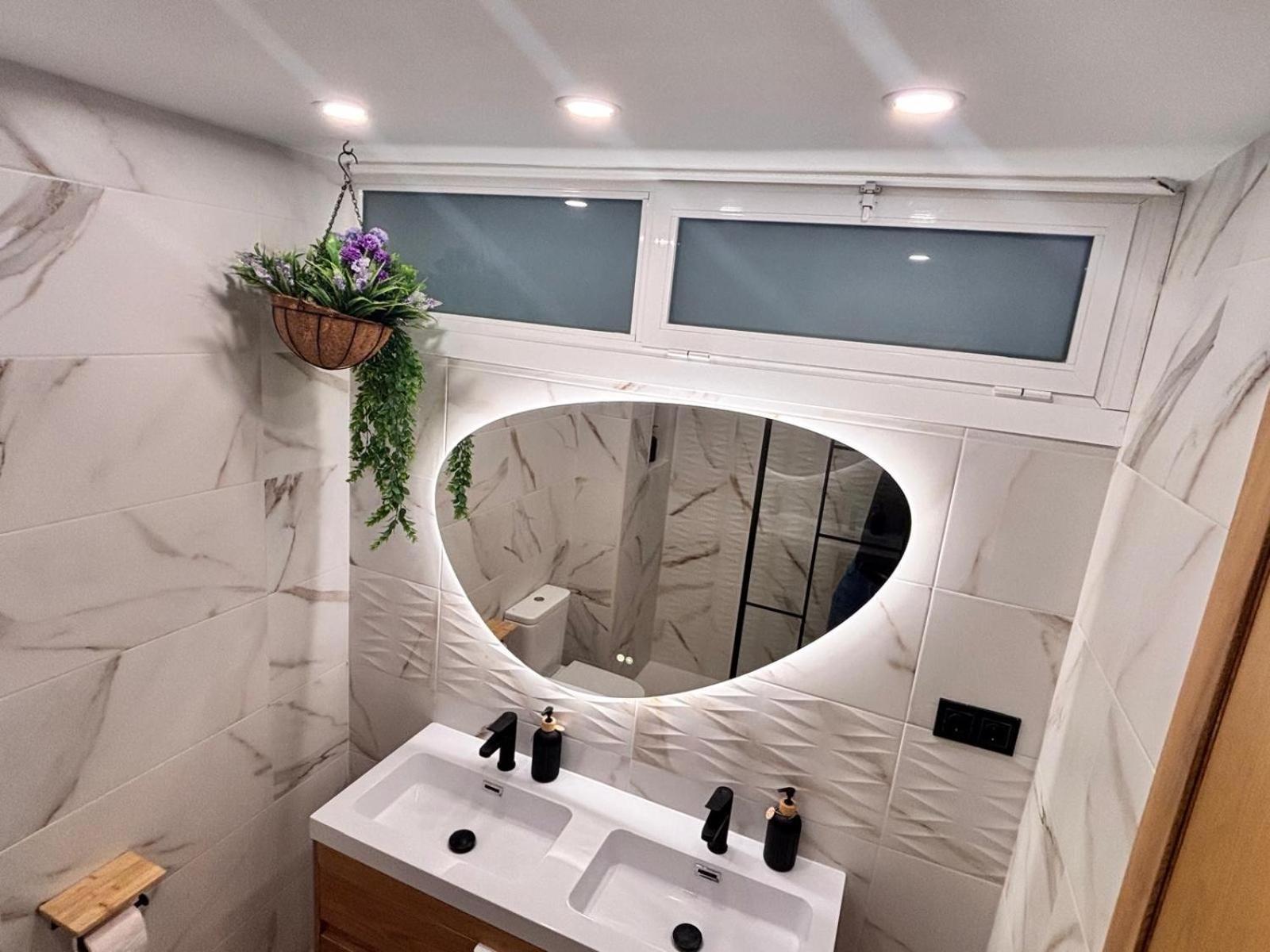 Apartamento Primera Linea De Playa Paseo Maritimo Perla 5 فوينخيرولا المظهر الخارجي الصورة