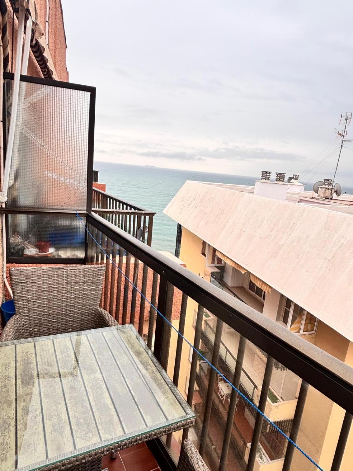 Apartamento Primera Linea De Playa Paseo Maritimo Perla 5 فوينخيرولا المظهر الخارجي الصورة