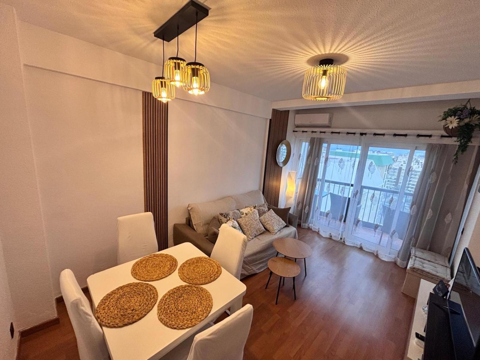 Apartamento Primera Linea De Playa Paseo Maritimo Perla 5 فوينخيرولا المظهر الخارجي الصورة
